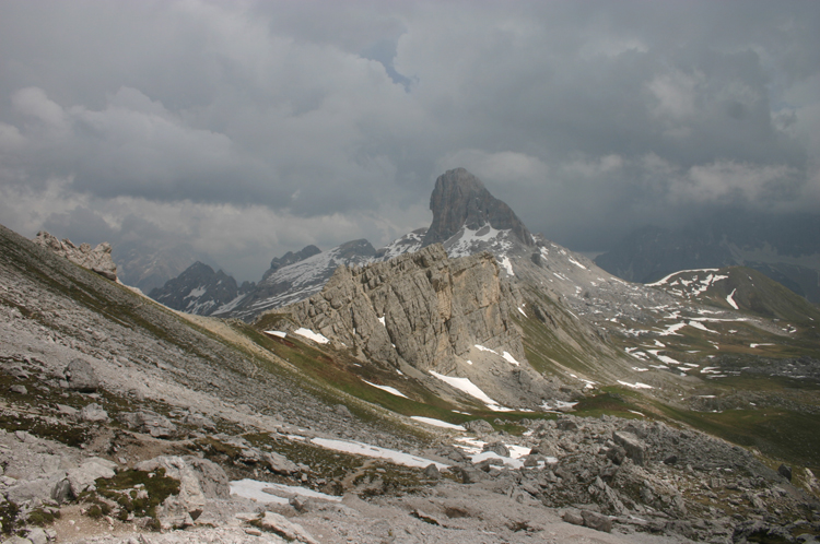 Italy Dolomites, Croda da Lago Circuit, , Walkopedia