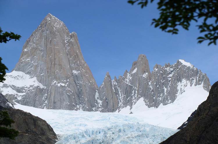 Fitz Roy Massif: Mount Fitz Roy - © By Flickr user pululante