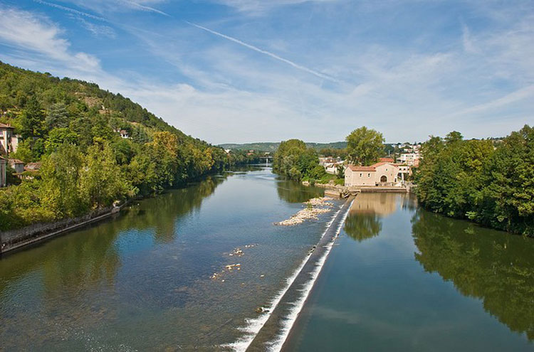 France, Chemin St Jacques, The River Lot at Cahors, Walkopedia