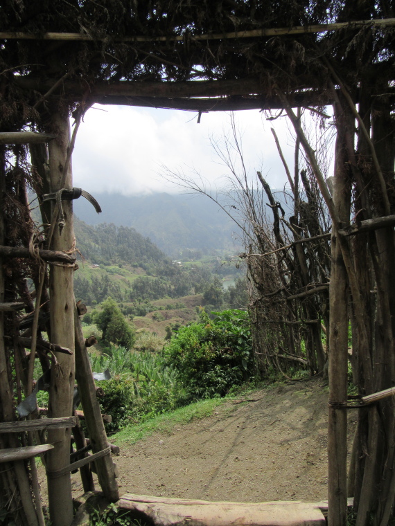 Ethiopia Central, Wonchi Crater Lake , Door in fence on crater side , Walkopedia