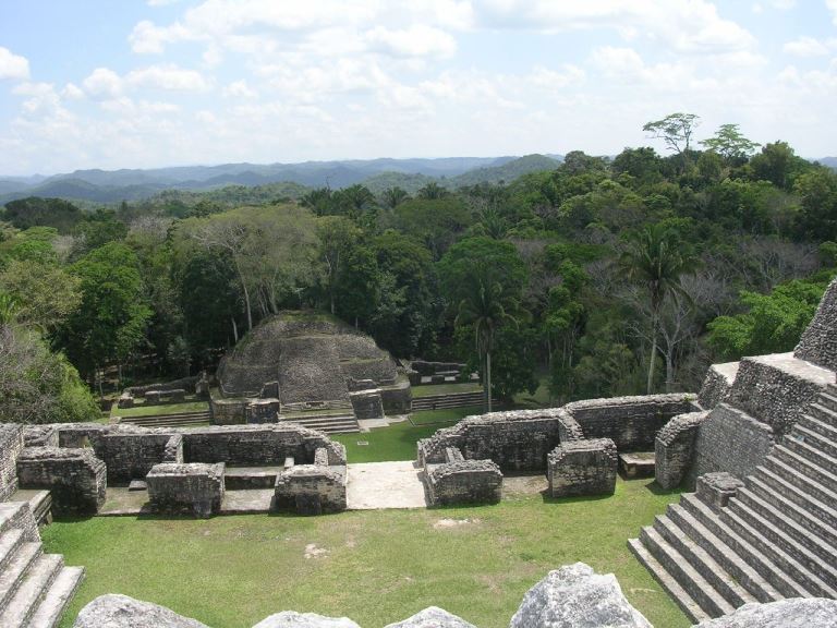 Belize, Mayan Belize, Caracol , Walkopedia