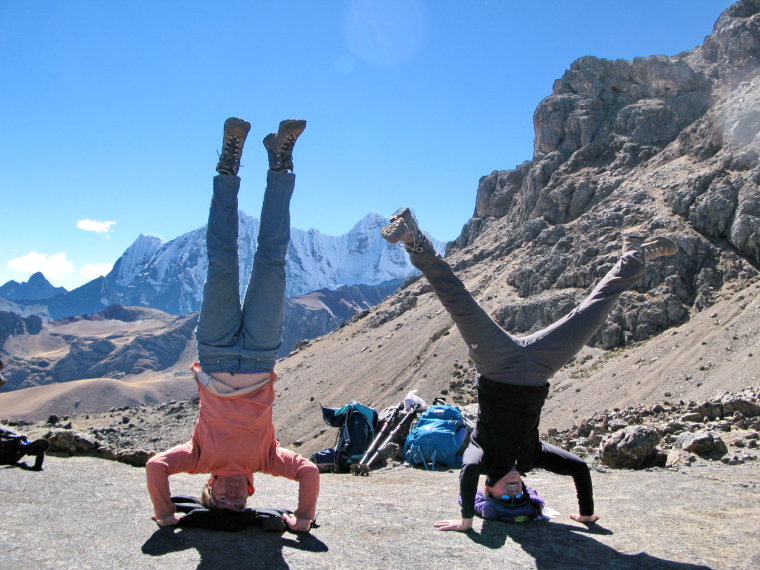 Peru North Huayhuash, Huayhuash Circuit, Handstand, Walkopedia