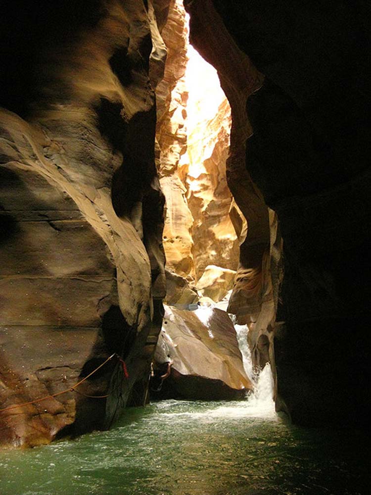 Wadi Mujib - ©By Flickr user yousefomar Mujib Siq: Wadi Mujib - ©By Flickr user yousefomar