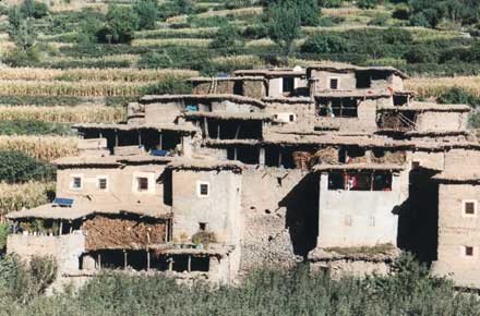 Berber village in valley toward the famous Lac d'Ifni - © William Mackesy... Berber village in valley toward the famous Lac d'Ifni - © William Mackesy...