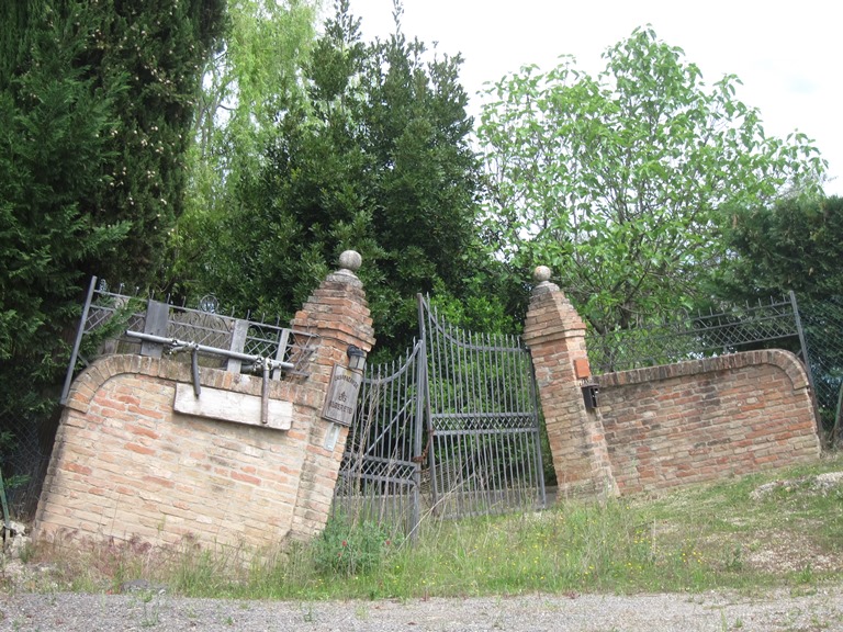 Italy, Via Francigena, Tuscany -  Construction standards... , Walkopedia