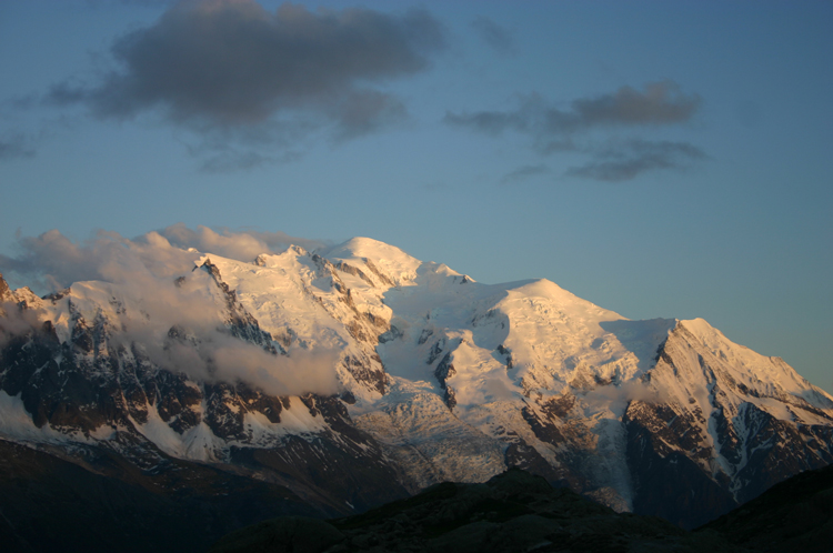 France Alps Aiguilles Rouges, Lac Blanc and Southern Aiguilles Rouges Traverses, Mt Blanc From Lac Blanc, sunset, Walkopedia