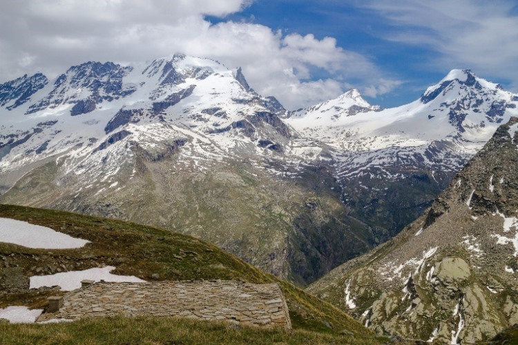 Italy Alps: Gran Paradiso, Alta Via 2 (Gran Paradiso), The view from Pian Borgnoz , Walkopedia