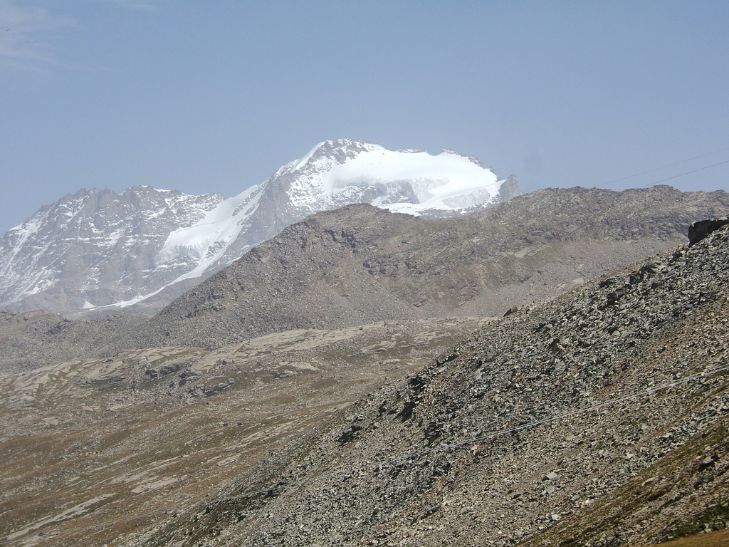 Gran Collet and Col del Nivolet
Gran Paradiso From Col del Nivolet - © Flickr user Giustino