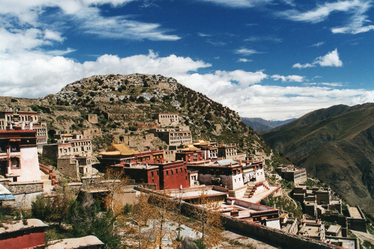 China Tibet, Tibet's Monastery Koras, Ganden, 1999, Walkopedia