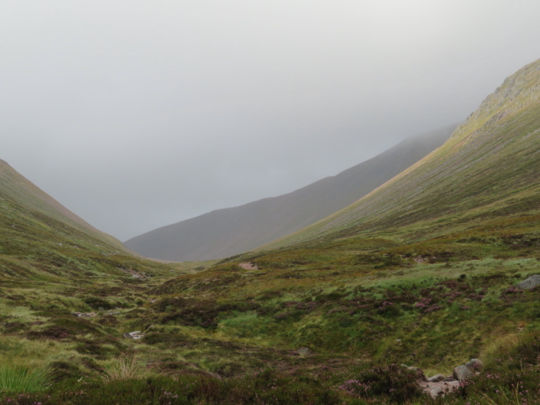 United Kingdom Scotland Cairngorms, Lairig Ghru, Up into Lairg Ghru from upper Dee glen, Walkopedia