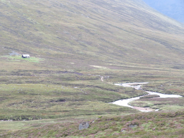 United Kingdom Scotland Cairngorms, Lairig Ghru, Corrour hut, Walkopedia