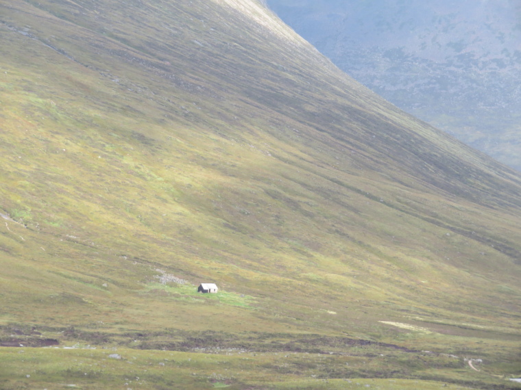 United Kingdom Scotland Cairngorms, Lairig Ghru, Corrour hut, Walkopedia