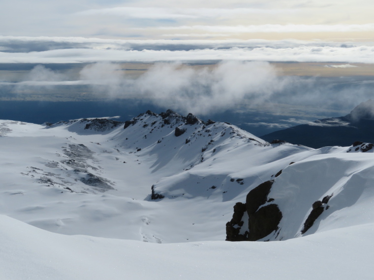 Tanzania Mount Kilimanjaro, Trekking Kilimanjaro , Gilman, Stella ridge from summit ridge 2, Walkopedia