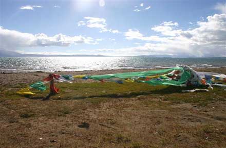 Lake Mansarovar - - ©William Mackesy Lake Mansarovar - - ©William Mackesy
