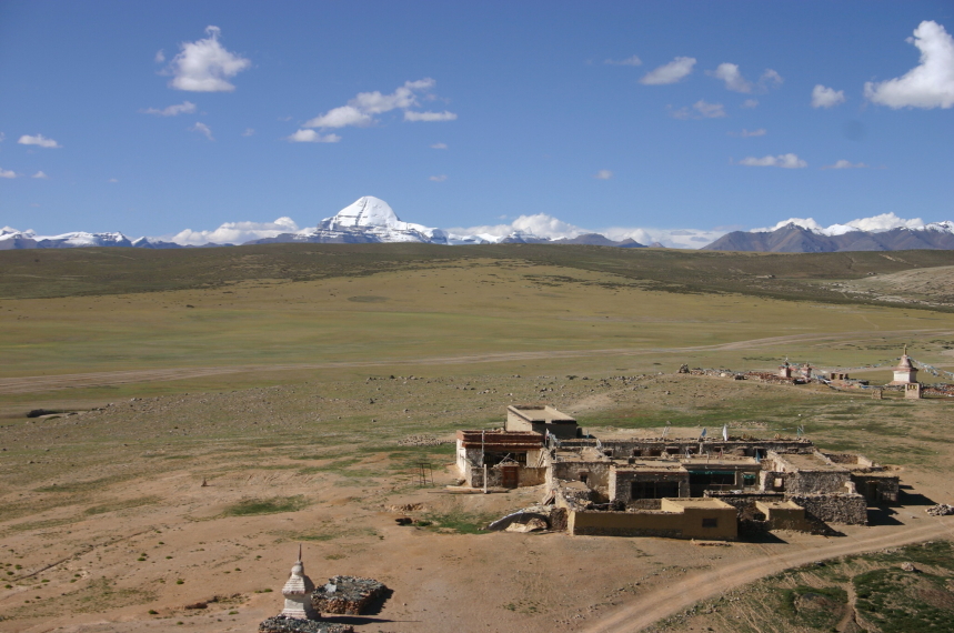 China Tibet, Lake Manasarovar, Hamlet with our room, Kailash behind, Walkopedia