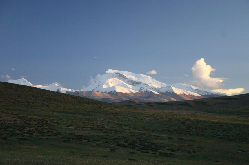 China Tibet, Lake Manasarovar, Gurla Mandata, morning, Walkopedia