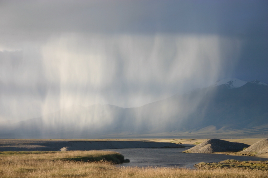 China Tibet, Lake Manasarovar, S hower on north shore, Walkopedia