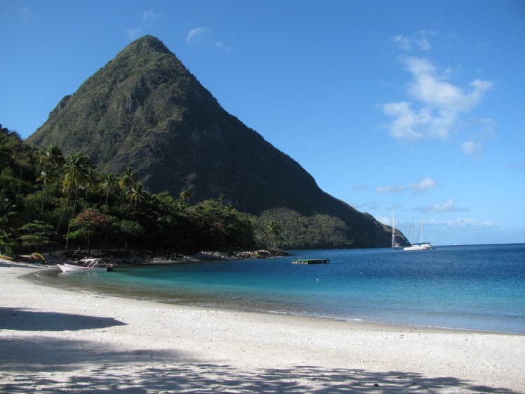 Gros Piton - ©Flickr user joshplahm Gros Pitons: Gros Piton - ©Flickr user joshplahm