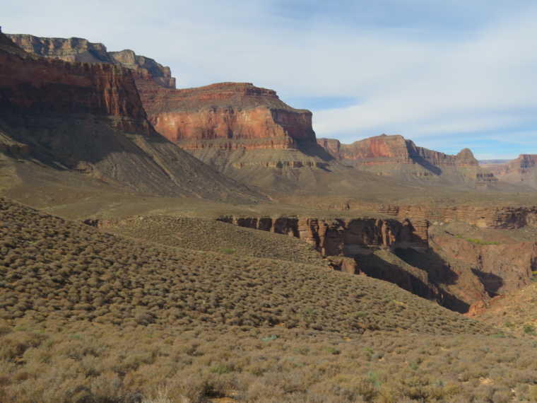 USA SW: Grand Canyon, Tonto Trail, North Wall from Inner Plateau, Walkopedia