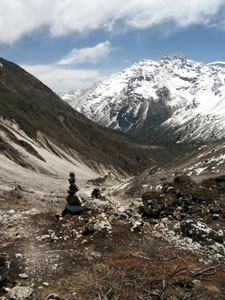 India Sikkim and nearby, Green Lake, Path down to Yabuk, Walkopedia