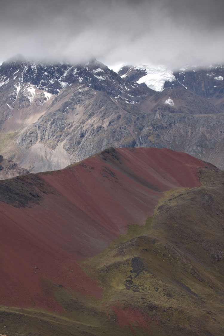 Peru Cuzco/Inca Heartlands Area, Ausangate Trek, Ausangate Landscape - © From Flickr user IndrikMyneur, Walkopedia