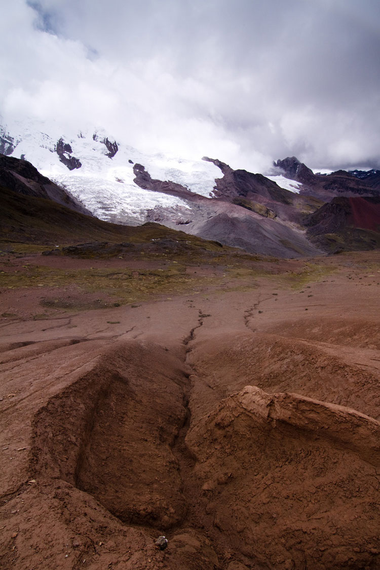 Peru Cuzco/Inca Heartlands Area, Ausangate Trek, Ausangate Landscape - © From Flickr user IndrikMyneur, Walkopedia