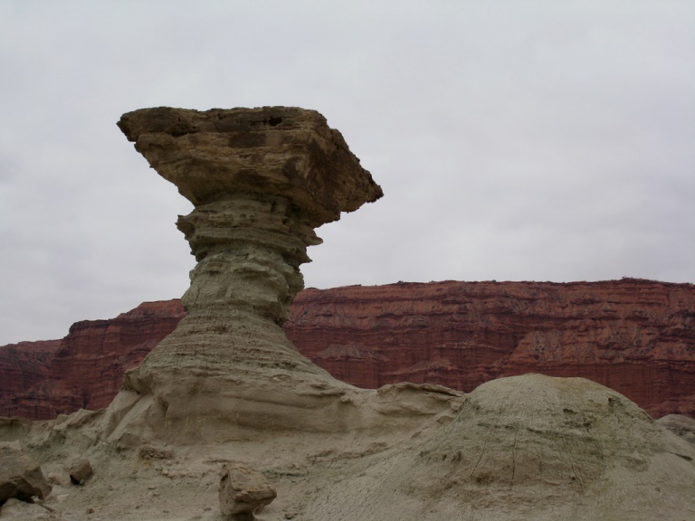 Argentina, Ischigualasto Park, El Hongo , Walkopedia