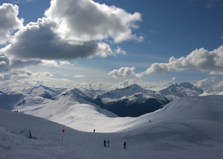 Canada Brit Col, Garibaldi Provincial Park, View towards Garibaldi Provincial Park from the top of Burnt Stew, Whistler winter , Walkopedia