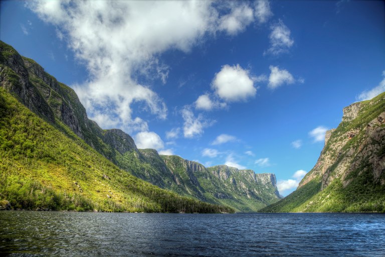 Canada Newfoundland, Gros Morne NP, Western Brook Pond Fjord , Walkopedia