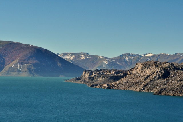 Chile Patagonia: Laguna del Laja NP, Volcan Antuco Circuit, Volcan Antuco Circuit - Laguna de la Laja, Walkopedia