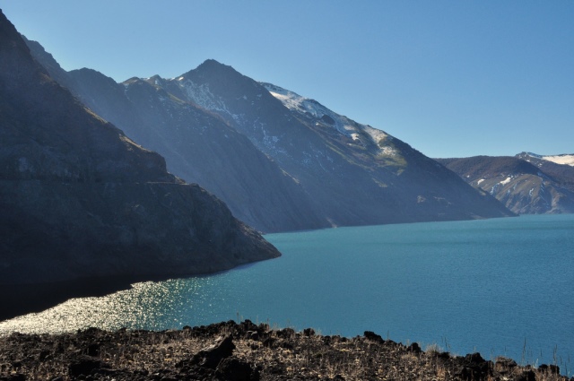 Chile Patagonia: Laguna del Laja NP, Volcan Antuco Circuit, Volcan Antuco Circuit - Laguna de la Laja, Walkopedia