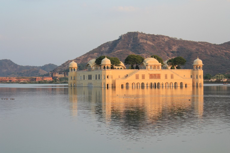 Jaipur, Jal Mahal - © flickr user- Arian Zwegers... Jaipur's Old City: Jaipur, Jal Mahal - © flickr user- Arian Zwegers...