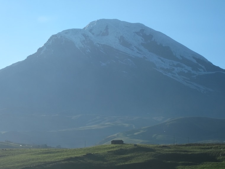 Ecuador Central Andes: Chimborazo Area, Chimborazo Area, Chimborazo from Urbina, late afternoon, Walkopedia