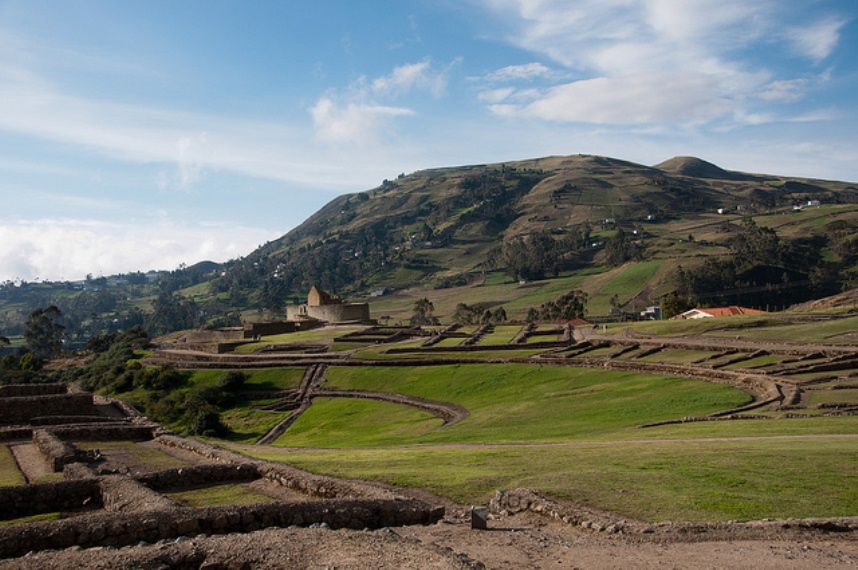 Inca Road to Ingapirca
All roads lead to the middle - © Flickr User - Wendy Inca Road to Ingapirca
All roads lead to the middle - © Flickr User - Wendy