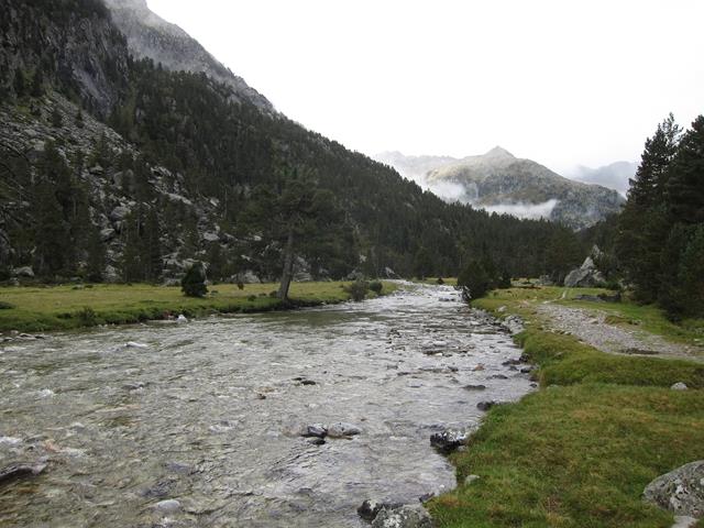 France Pyrenees, Gavarnie-Ordesa Circuit, Marcadau valley, Walkopedia