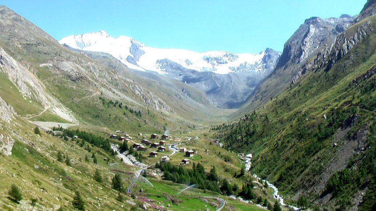 France Alps, Walkers Haute Route (Chamonix to Zermatt), Alps High Route - Mt Blanc to Matterhorn , Walkopedia