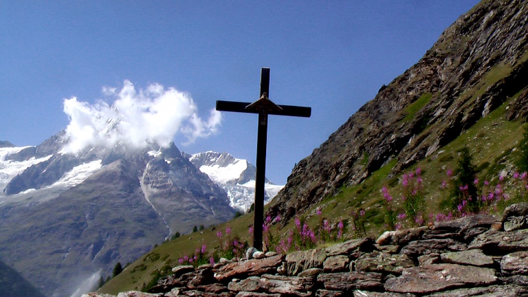 France Alps, Walkers Haute Route (Chamonix to Zermatt), Alps High Route - Mt Blanc to Matterhorn , Walkopedia