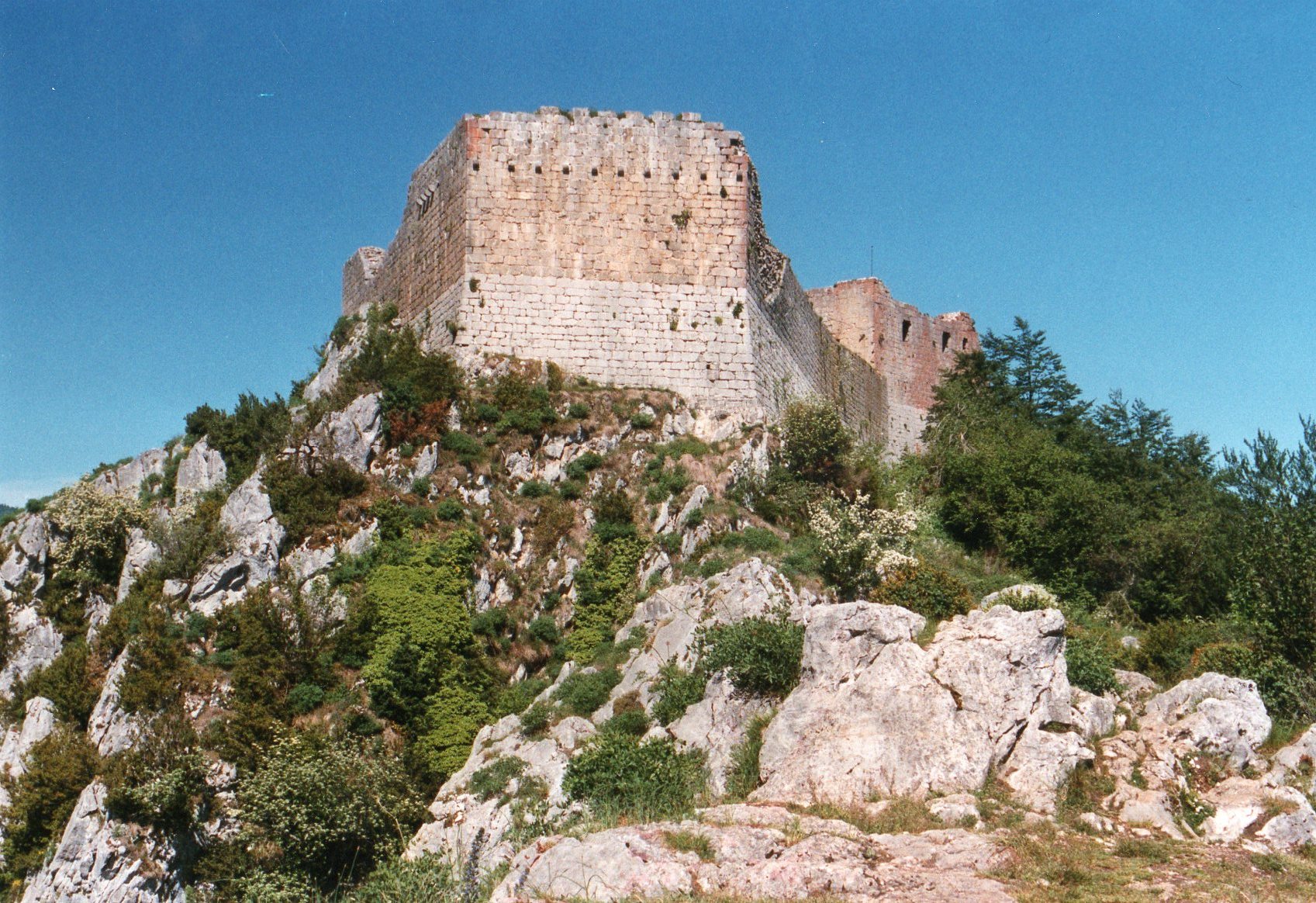 France Pyrenees, Sentier Cathare, Montsegur, Walkopedia