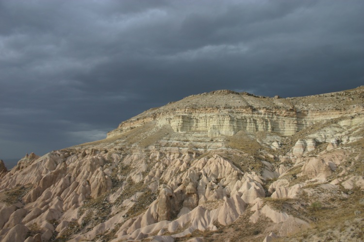 Turkey Central Anatolia Cappadocia, Ak Tepe, From lower ridgetop, Walkopedia