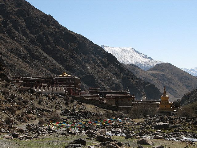 China Tibet, Tsurphu to Yangpachen  , Tsurphu to Yangpachen - Tsurphu monastery, Walkopedia