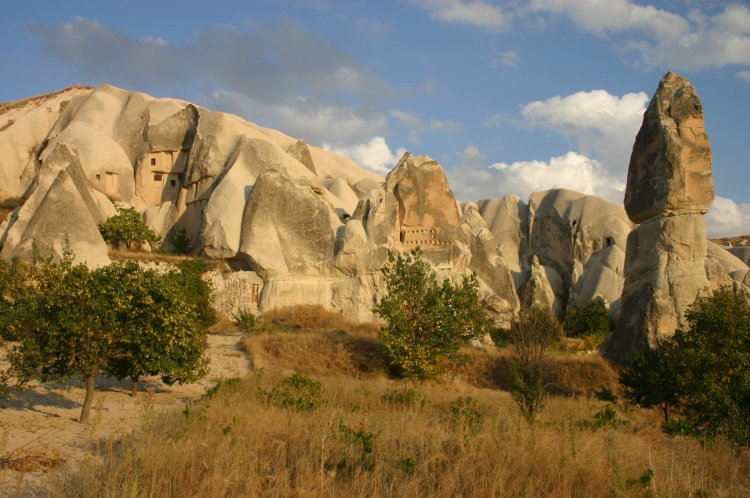 Turkey Central Anatolia Cappadocia, First Ridge East of Goreme, , Walkopedia