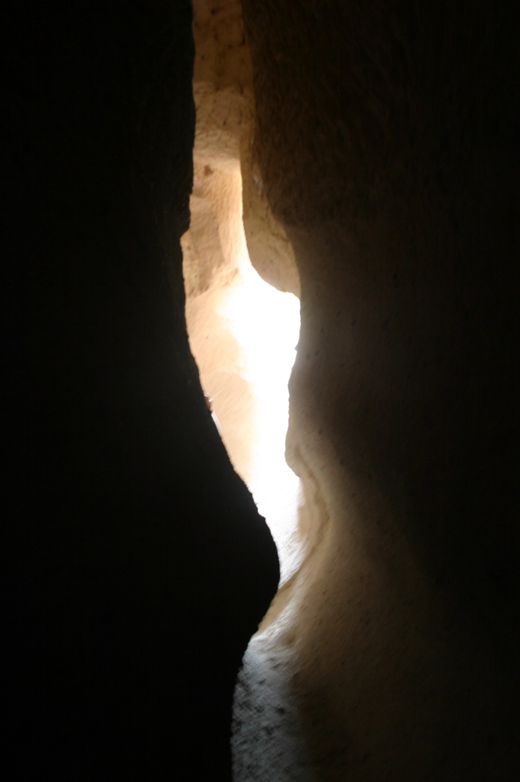 Turkey Central Anatolia Cappadocia, Rose Valley, River tunnels, Walkopedia