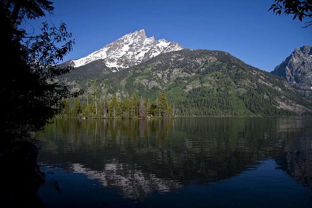 Grand Teton National Park - Jenny Lake - ©Copyright Flickr User gr8dnes Jenny Lake to Cascade Canyon: Grand Teton National Park - Jenny Lake - ©Copyright Flickr User gr8dnes