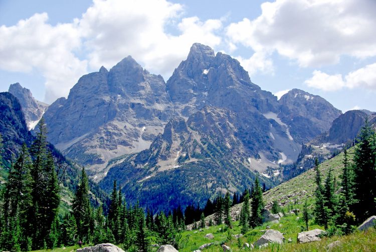 USA Western: Grand Teton NP, Grand Teton Loop, Grand Teton Loop - view in Cascade Canyon, Walkopedia