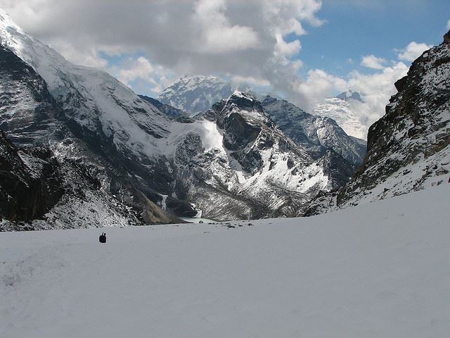 Nepal Everest Region, Gokyo Valley, Gokyo Valley - over Cho La from Gokyo, Walkopedia