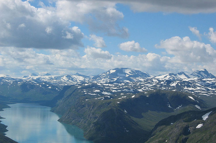 Norway Eastern, Jotunheimen, Gjende and Jotunheimen - © From Flickr user ColorLine, Walkopedia