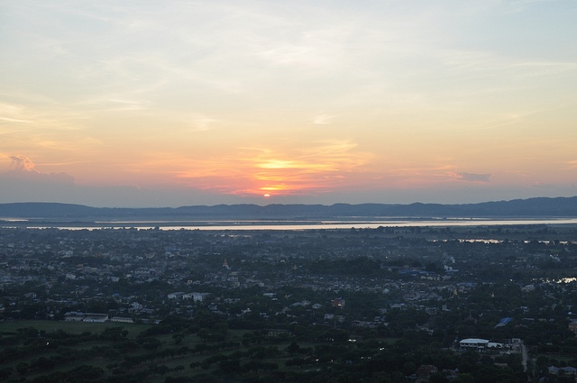 Myanmar, Mandalay Hill, Mandalay Hill - sunset at Mandalay Hill, Walkopedia