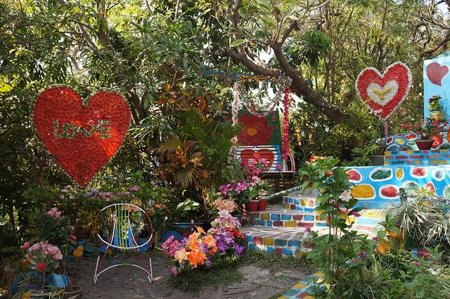 Myanmar, Mandalay Hill, Mandalay Hill - valentines on Mandalay Hill, Walkopedia