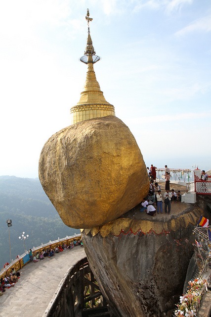 Mt Kyaiktiyo - ©Copyright Flickr user jasoneppink Mount Kyaiktiyo: Mt Kyaiktiyo - ©Copyright Flickr user jasoneppink