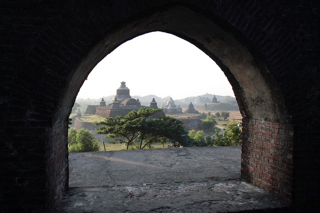 Myanmar, Mrauk U, Mrauk U - Shittaung temple, Walkopedia